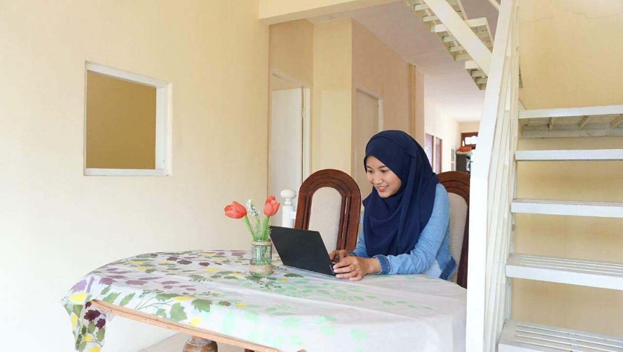 West Surabaya Homey Экстерьер фото